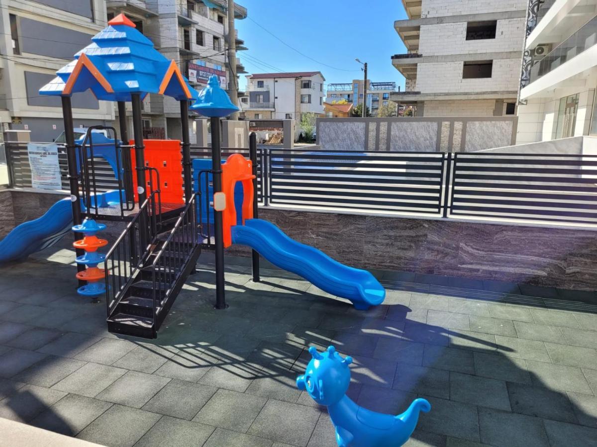 Palmas - Pool By N10 Apartment Năvodari Екстериор снимка