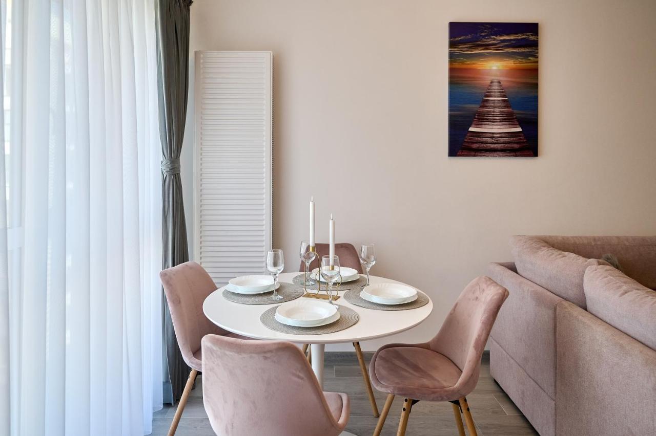 Palmas - Pool By N10 Apartment Năvodari Екстериор снимка