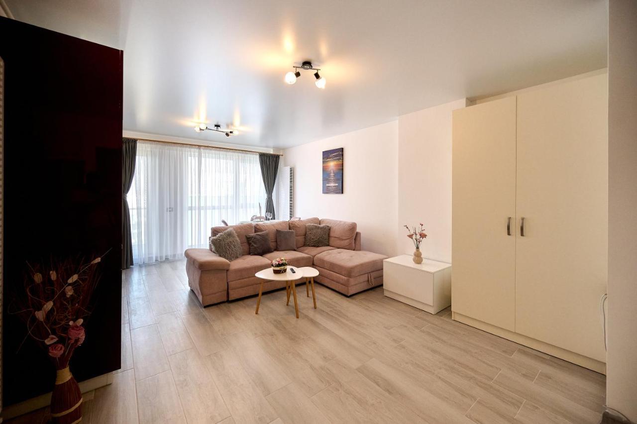 Palmas - Pool By N10 Apartment Năvodari Екстериор снимка