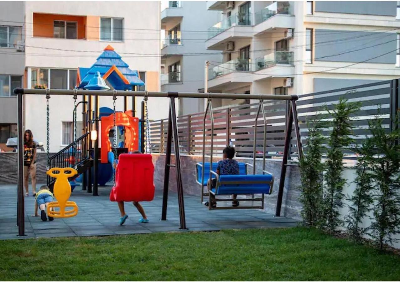 Palmas - Pool By N10 Apartment Năvodari Екстериор снимка
