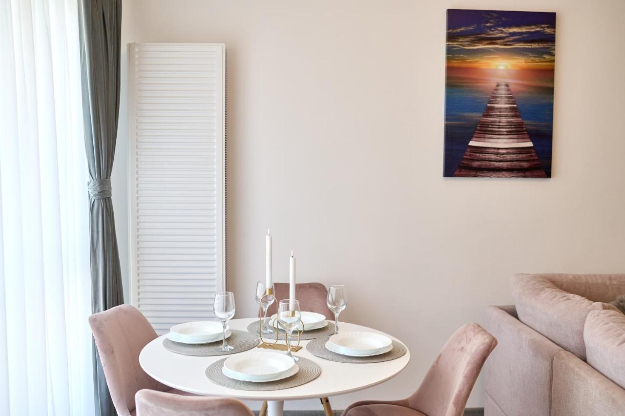 Palmas - Pool By N10 Apartment Năvodari Екстериор снимка
